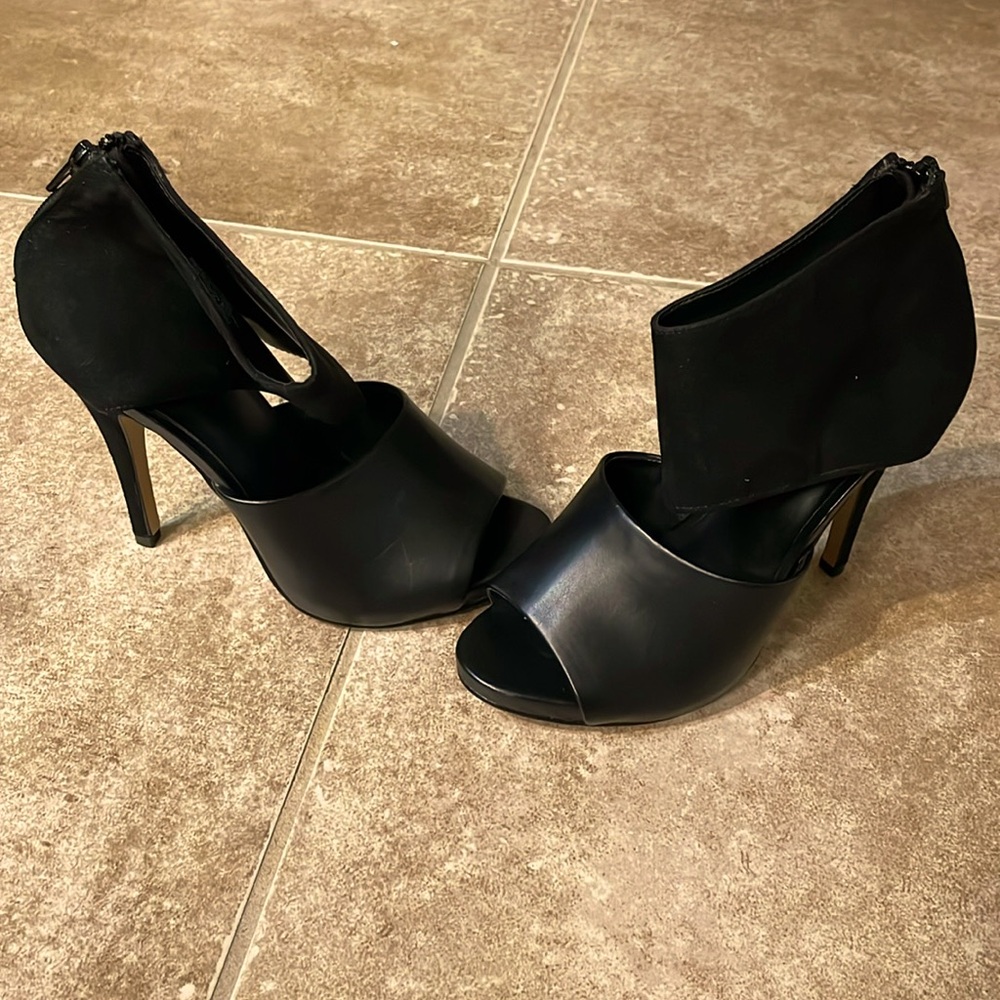 Apt 9 heels in great condition